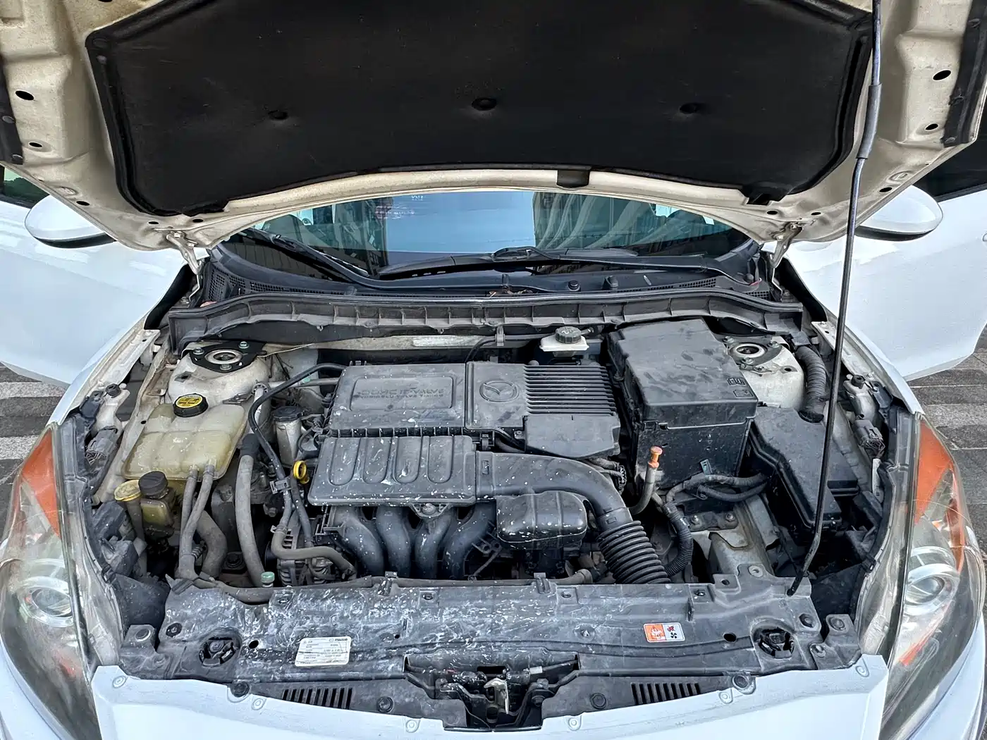 Mazda Mazda3 Axela 2013 2011 Sedan 1.6L Automatic Elite