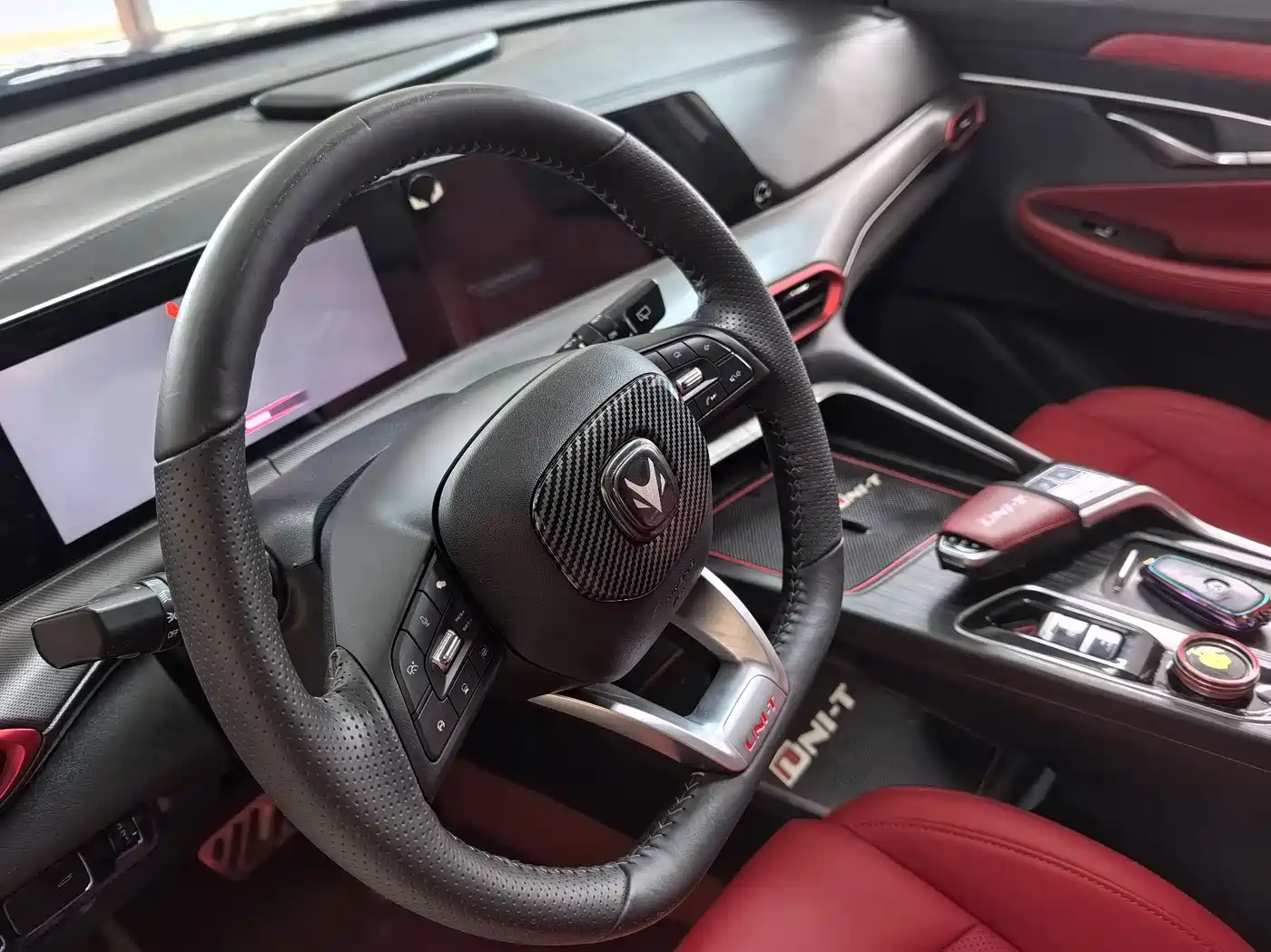 CHANGAN UNI-T