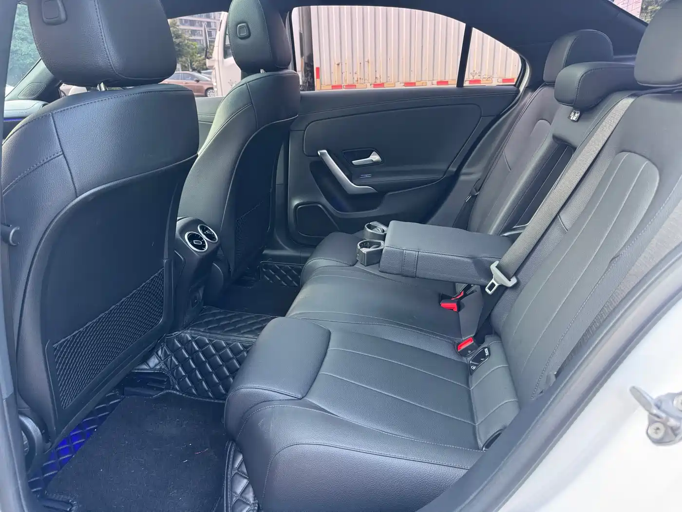 Mercedes-Benz A-Class 2022 A 180 L Sport Sedan фото 28