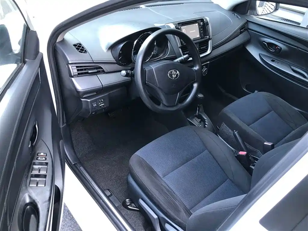 Toyota YARiS L Zhi Xuan 2016 Facelift 1.5E CVT Charming Edition фото 7
