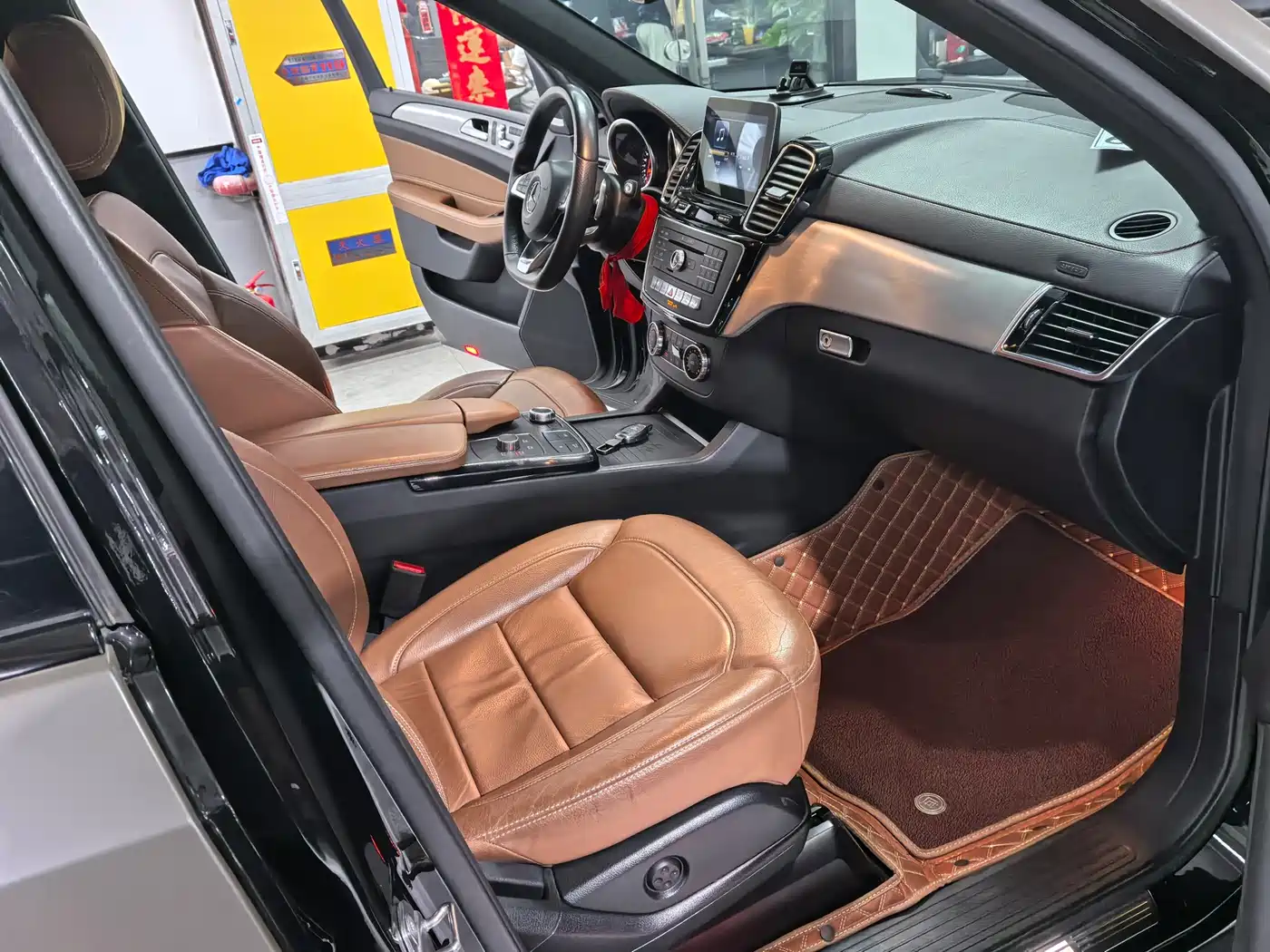 Mercedes-Benz GLE AMG 2017 AMG GLE 43 4MATIC фото 10