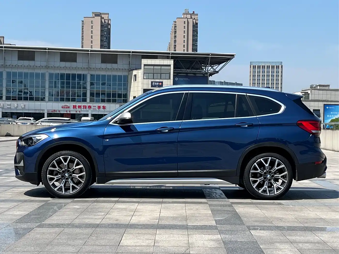 BMW X1 2021 xDrive25Li Exclusive фото 3