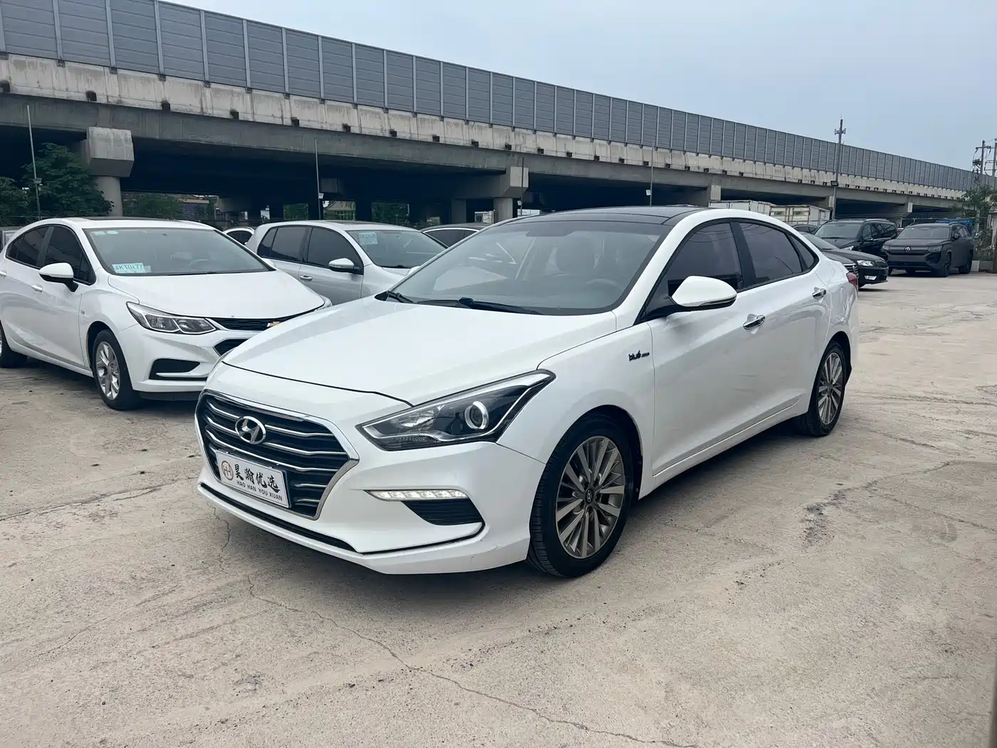 Hyundai Mistra 2017 1.6T Automatic Smart GLS (China V)