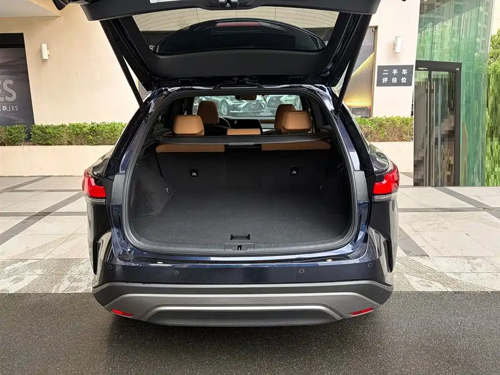 Lexus RX 2026 2025 300 4WD Premium Edition