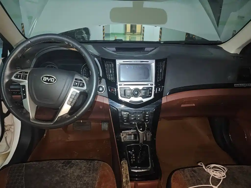 BYD Surui 2015 2015 1.5L Automatic Luxury Model