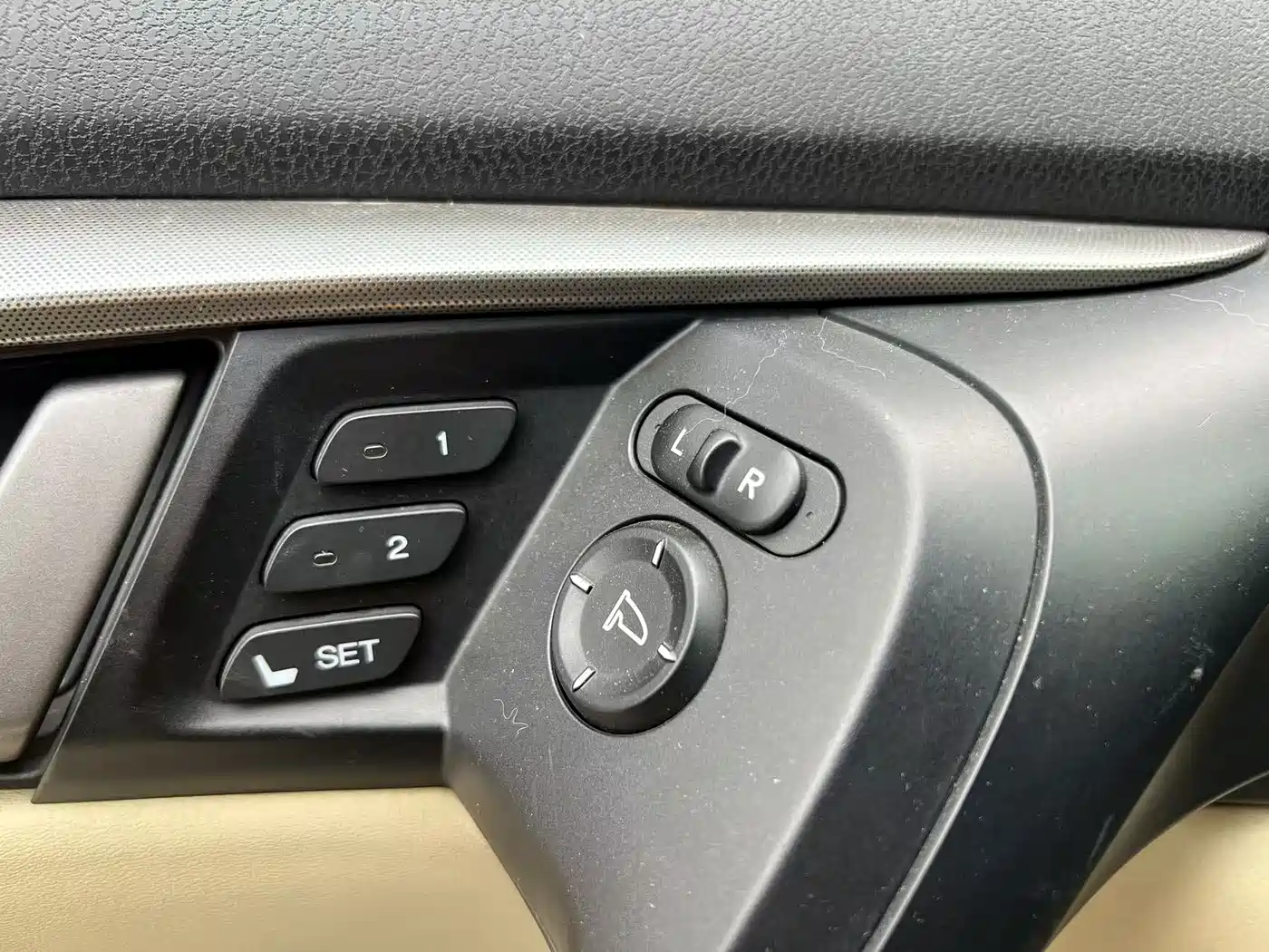 Фото 10 - Acura TL