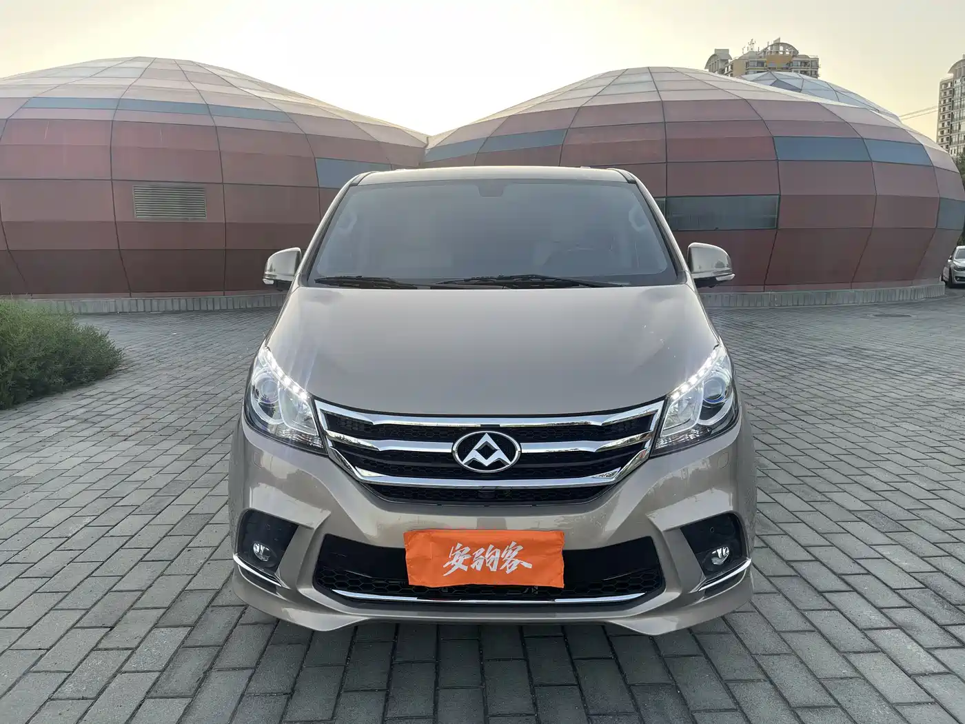 SAIC Maxus Maxus G10 2016 2.0T Automatic Flagship фото 2