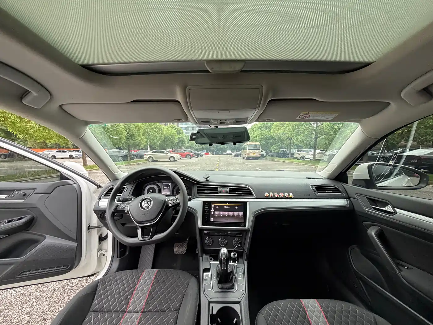 Volkswagen Lamando 2021 230TSI DSG Fashion Edition фото 6