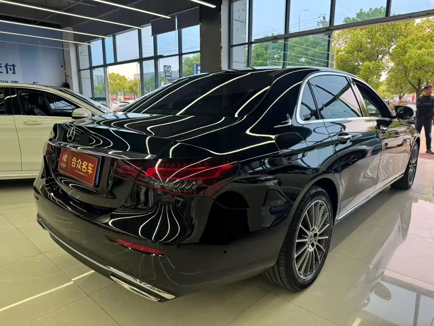 Mercedes-Benz E-Class 2022 Model Facelift II E 260 L фото 9