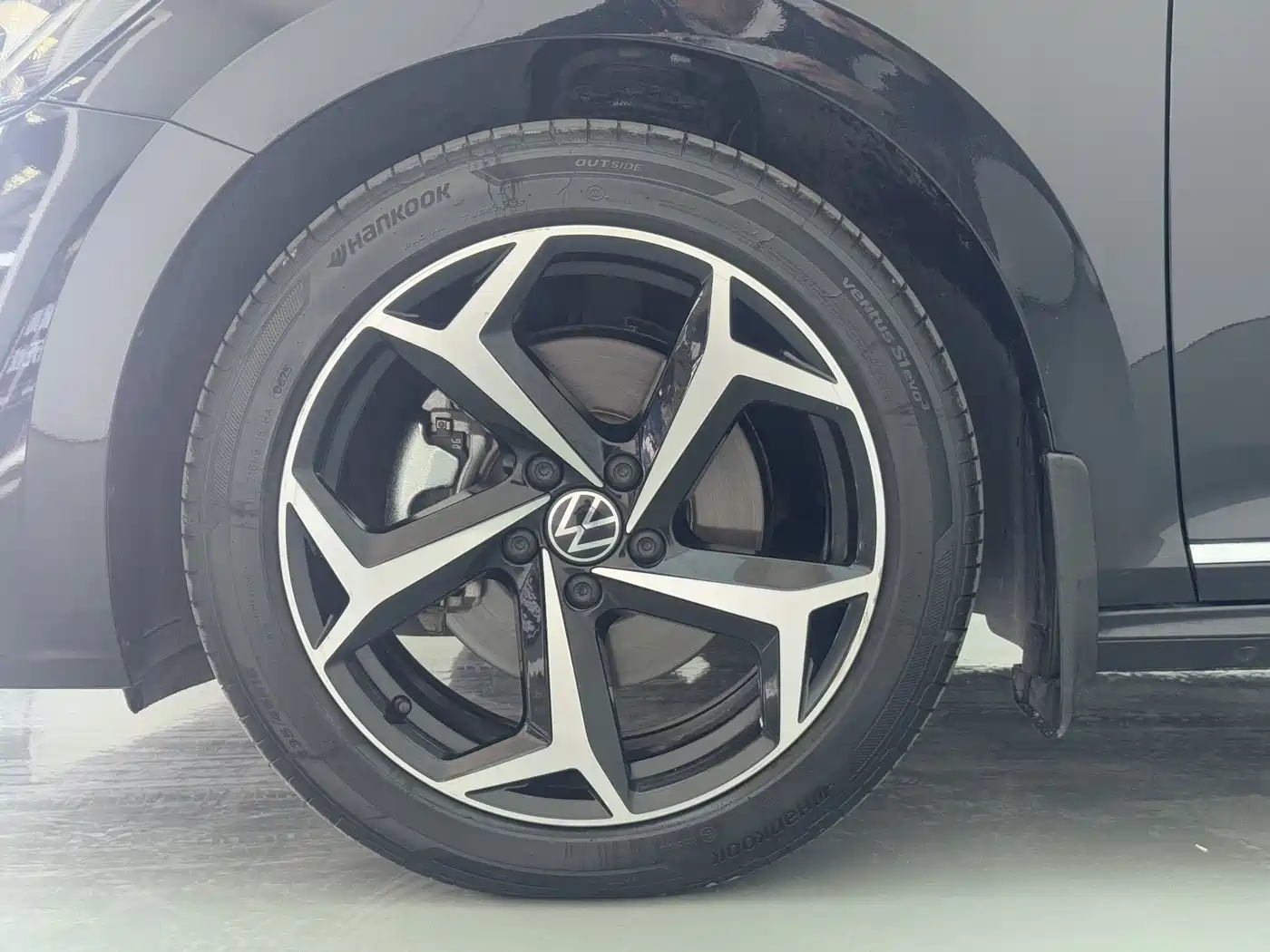 Фото 9 - Volkswagen Passat