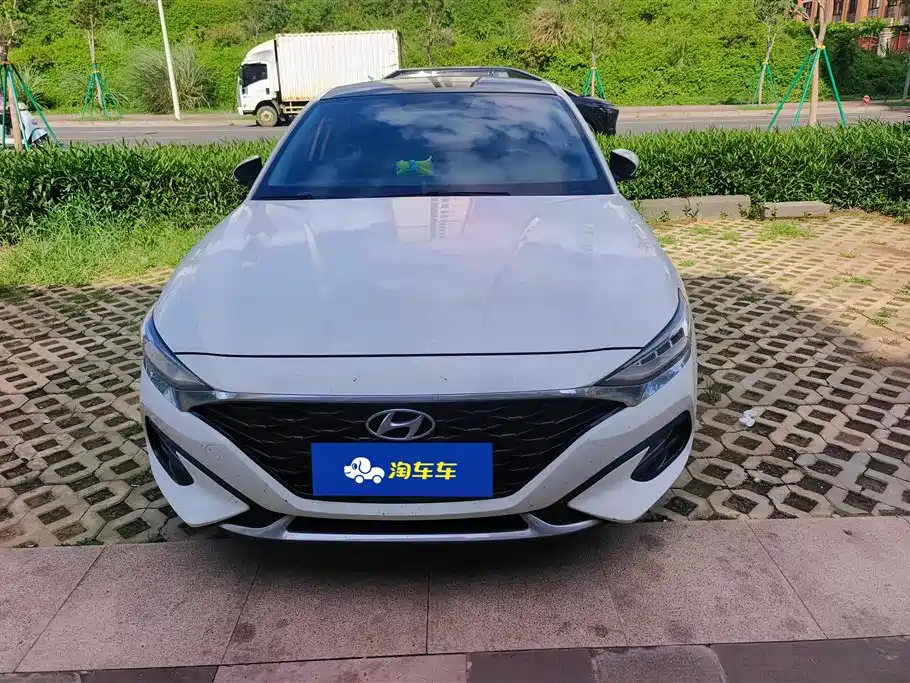 Hyundai Fista 2021 280TGDi DLX Luxury Edition фото 2