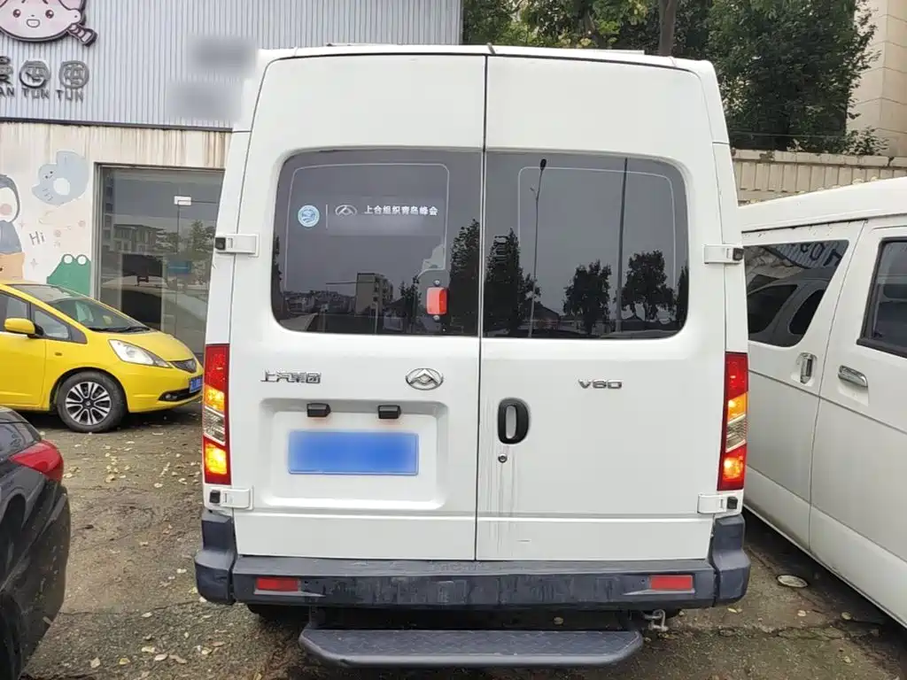 Maxus Xintu V80 2020 2019 Model 2.5T Classic 6-speed manual Aoyuntong short wheelbase medium roof 5/6-seater