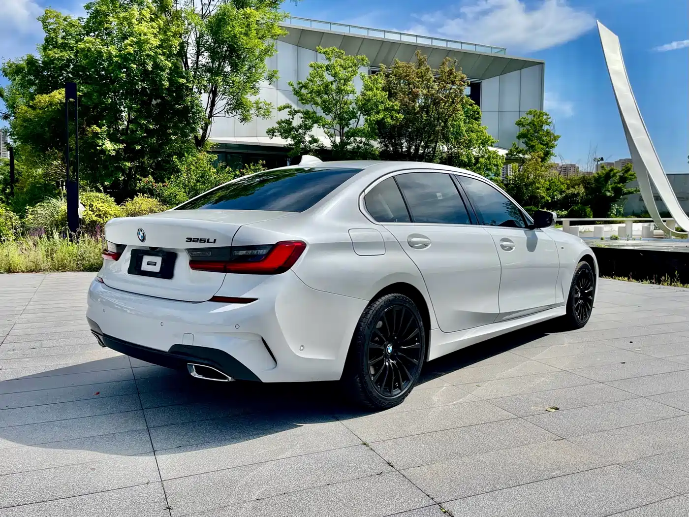 BMW 3 Series 2021 325Li M Sport Package фото 20