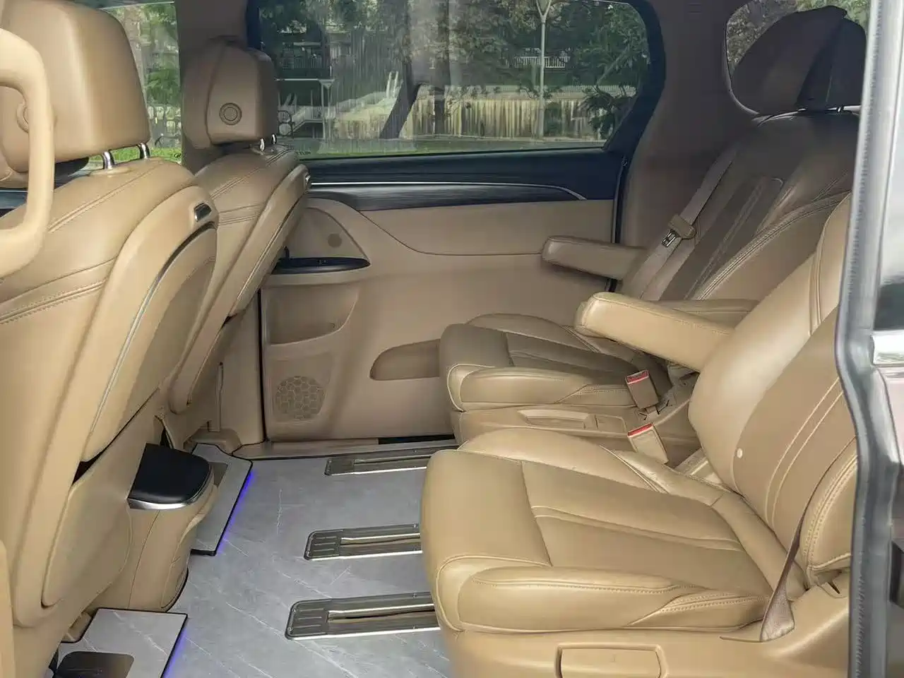 Buick GL8 2020 Model ES Landglory 653T Premium фото 11