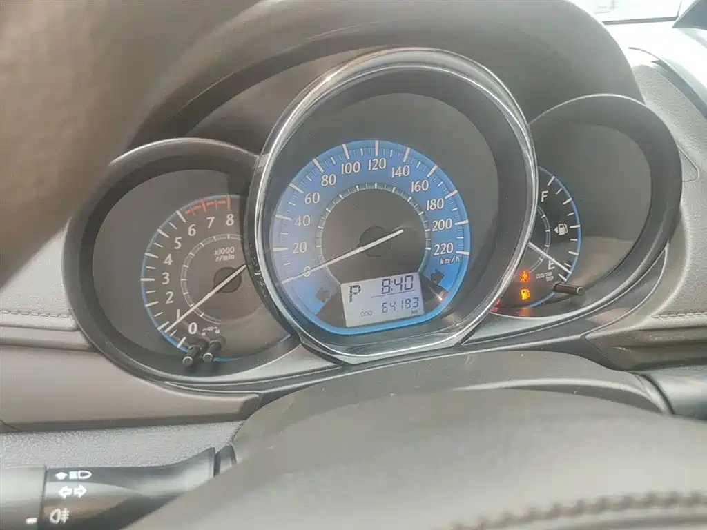 Toyota YARiS L Zhi Xuan 2015 1.5E Auto Charming Edition фото 12