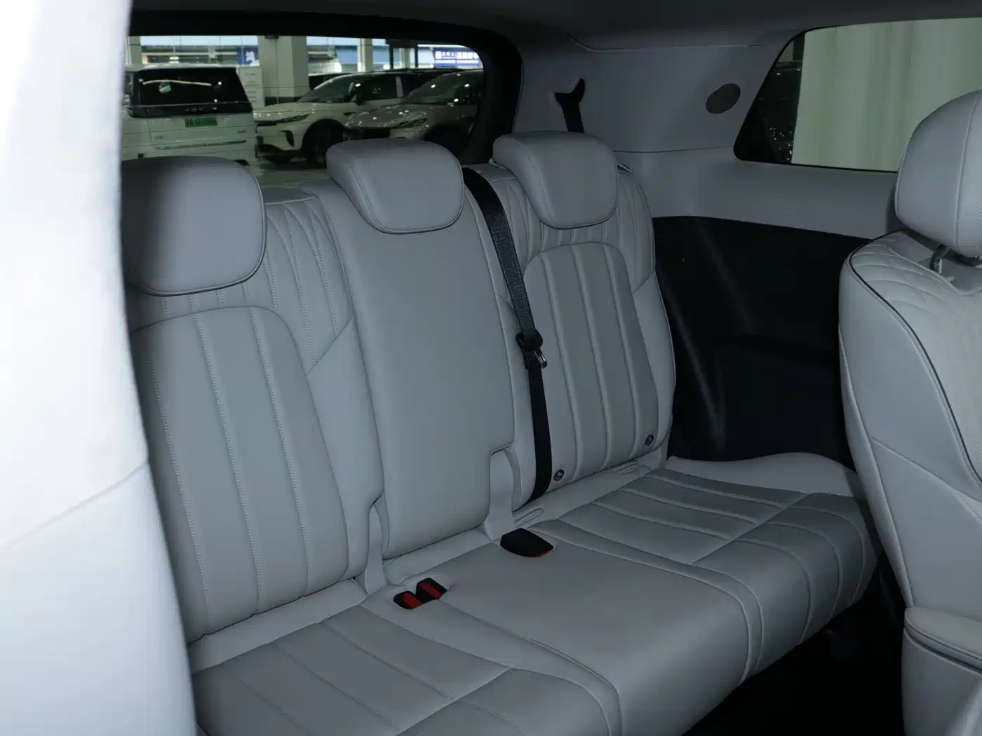 Voyah Auto Voyah Dreamer 2025 PHEV 4WD Kunpeng Premium Edition фото 14
