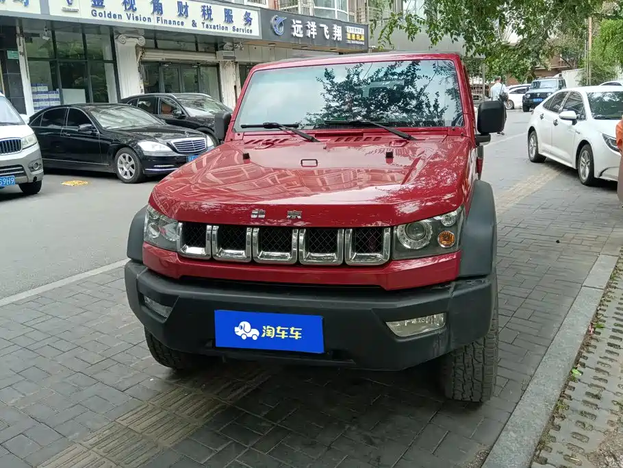 BAIC ORV Beijing Offroad BJ40 2016 2016 Model 40L 2.3T Automatic 4WD Exclusive