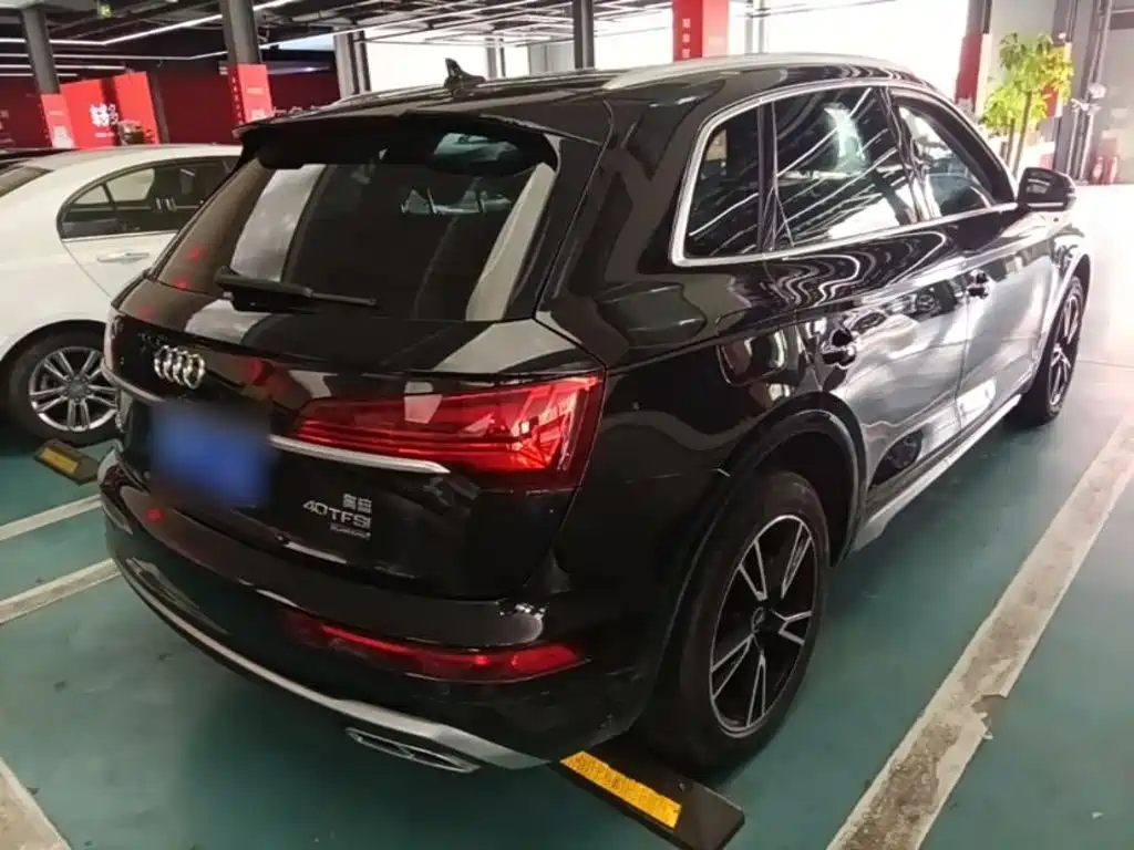 Фото 7 - Audi Q5L