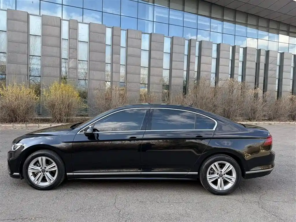 Volkswagen Magotan 2023 2 Million Units Commemorative Edition 280TSI DSG Comfort фото 12