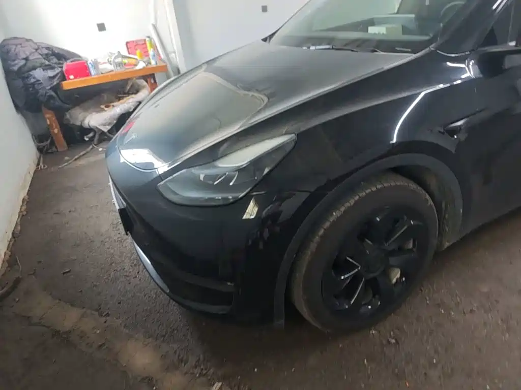 Фото 24 - Tesla Model Y