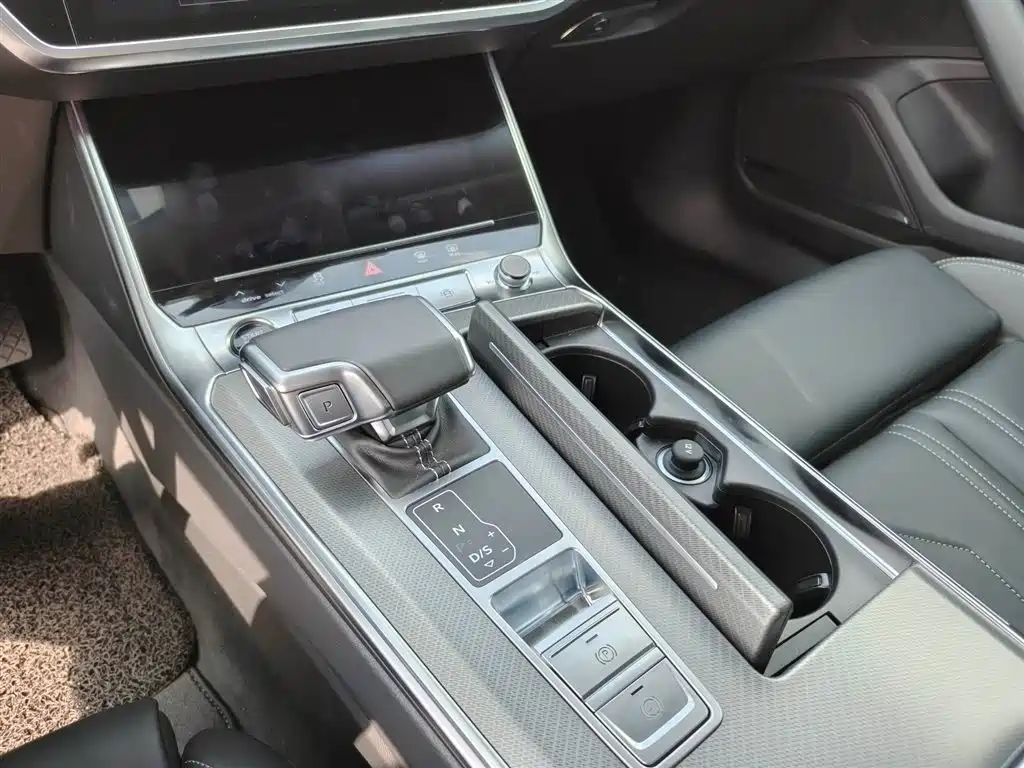 Audi A7 2024 45 TFSI Premium Selection фото 11