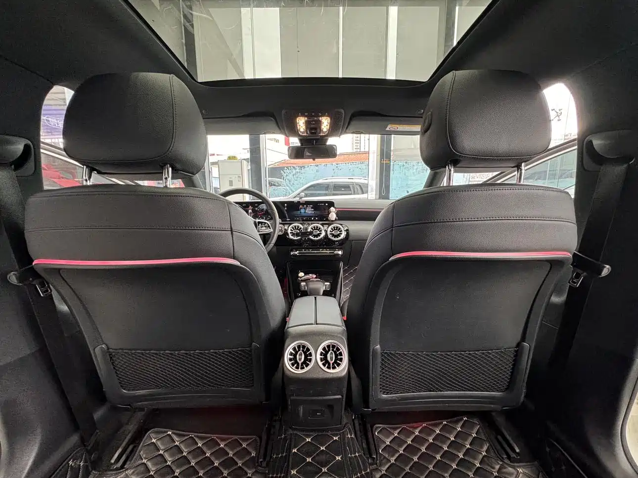 Mercedes-Benz A-Class 2020 Facelift A 200 L Sport Sedan Dynamic фото 13