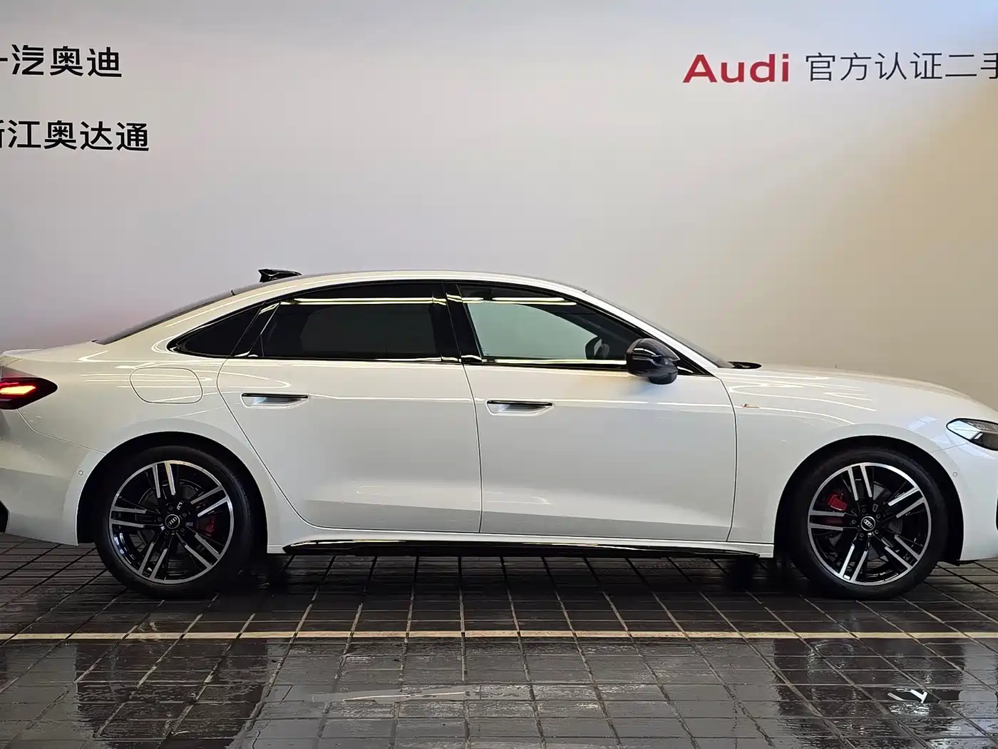 Audi A5L 2025 2.0T Sport Edition quattro фото 5