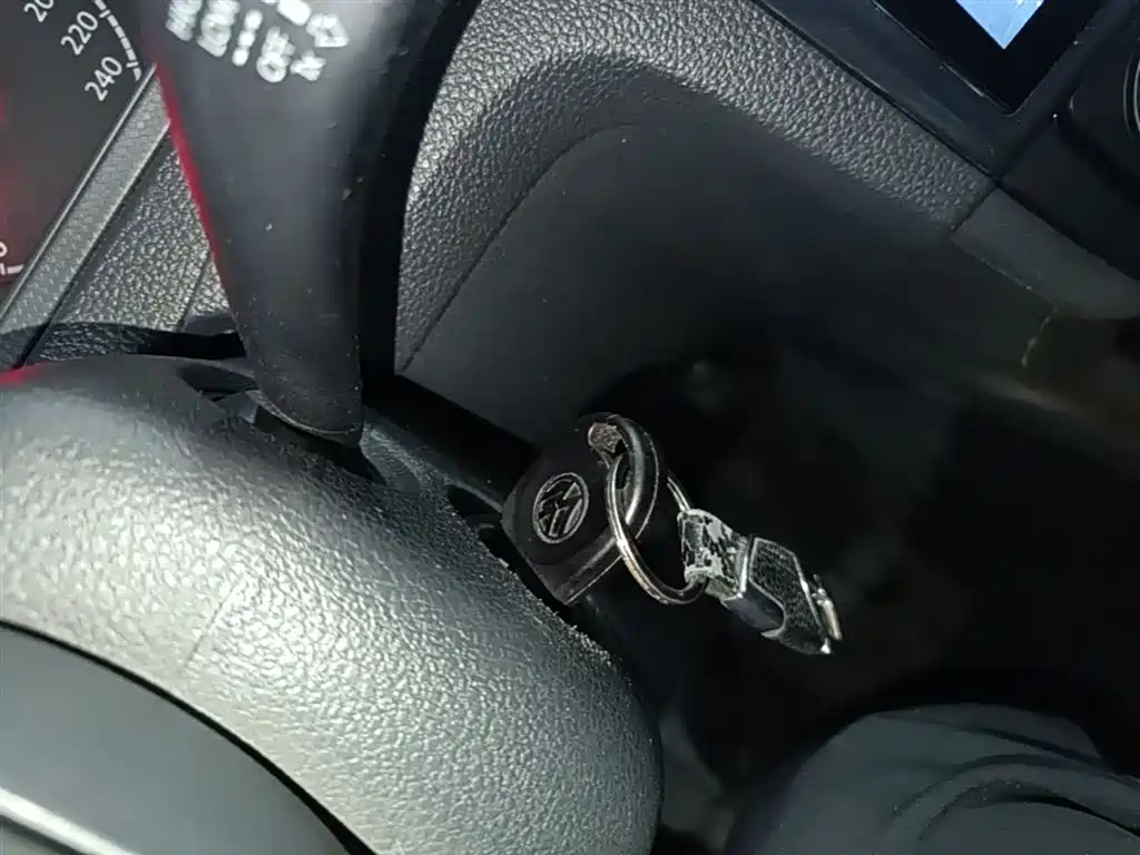 Volkswagen Santana 2018 1.5L Manual Trend Edition фото 9
