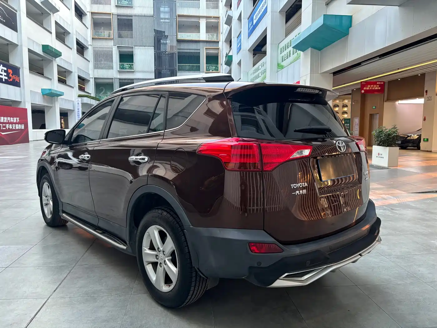 Toyota RAV4 Rongfang 2013 2.5L Auto 4WD Elite фото 7