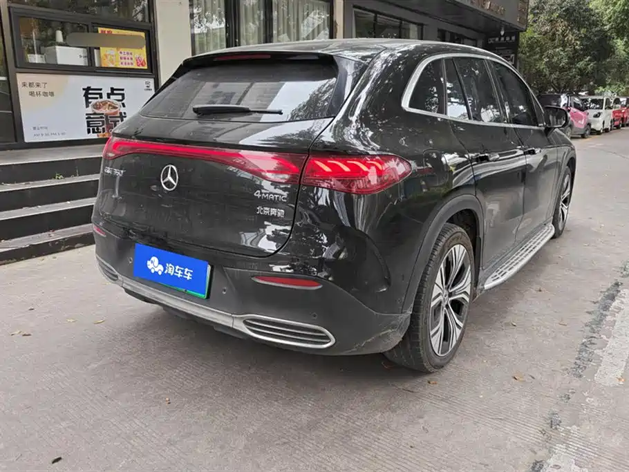 MERCEDES-BENZ EQE SUV