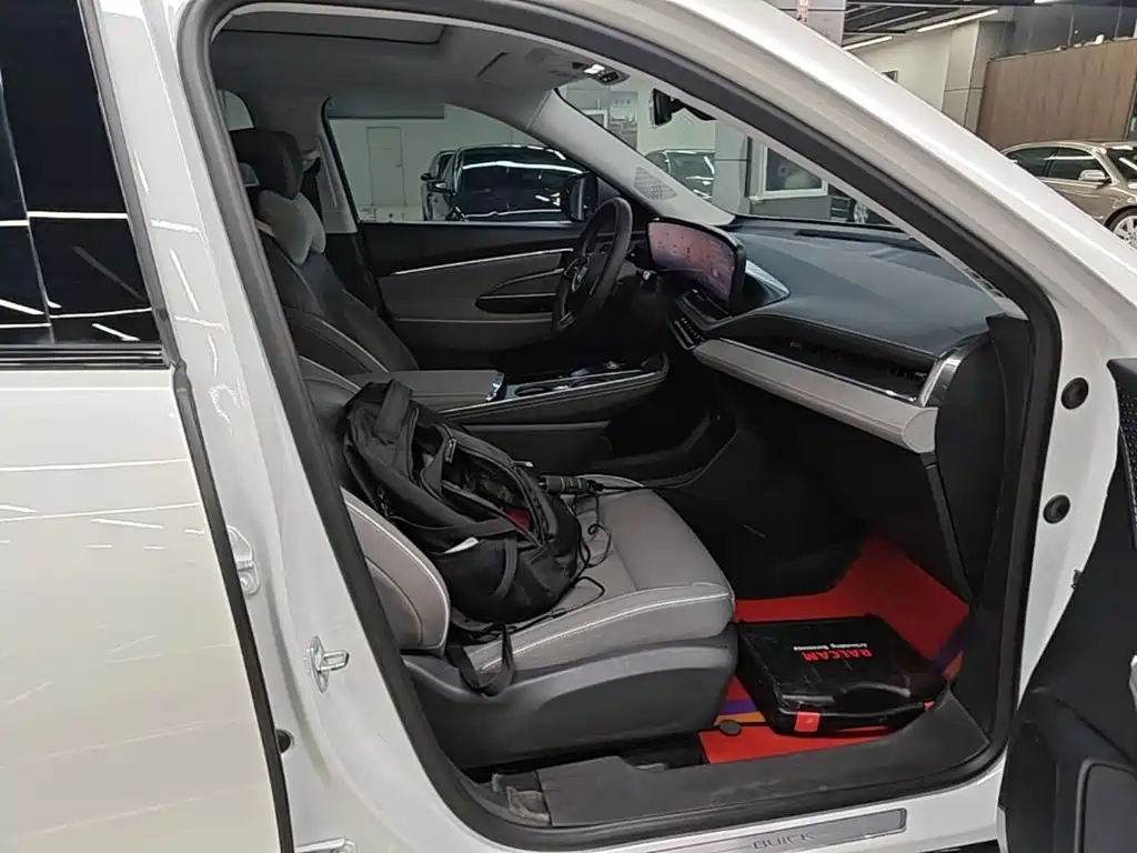 Buick E5 2024 2023 Premium Standard Range Edition