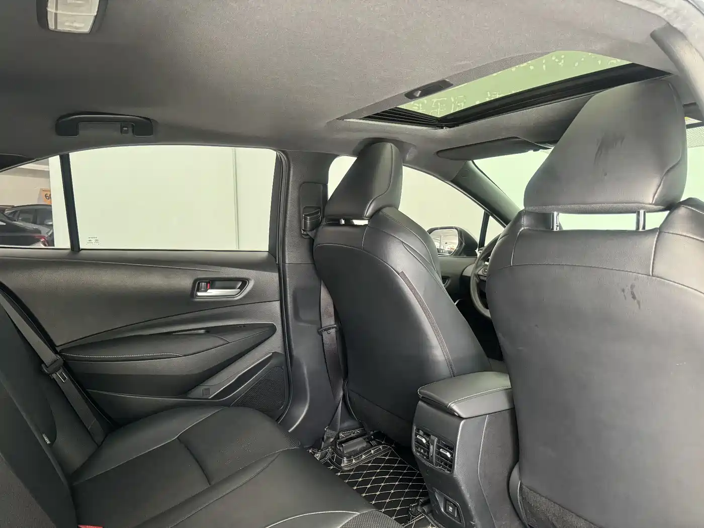 Toyota Levin 2021 185T CVT Luxury Edition фото 14