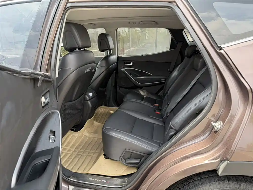 Hyundai Santa Fe 2015 2.0T Automatic 2WD Smart 5-Seater фото 22