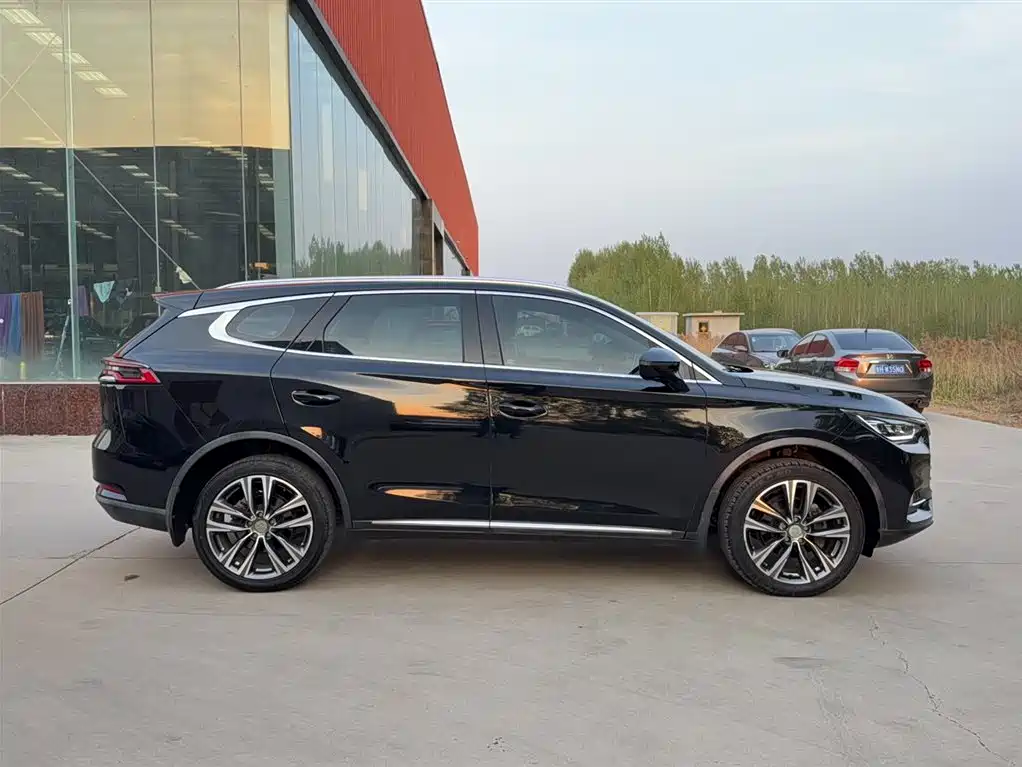 BYD Tang 2018 2.0T Automatic Smart Connection Honor Edition 7-Seater China V фото 14
