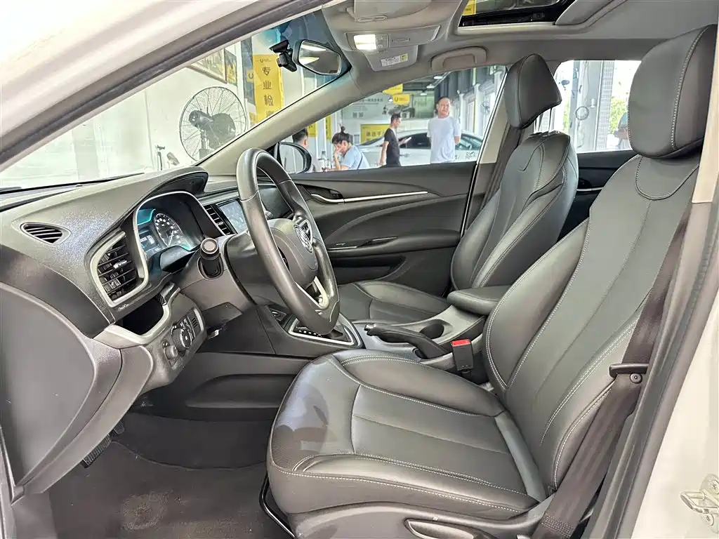 Buick Excelle 2021 Facelift 1.3T Auto Mild Hybrid Elite фото 4