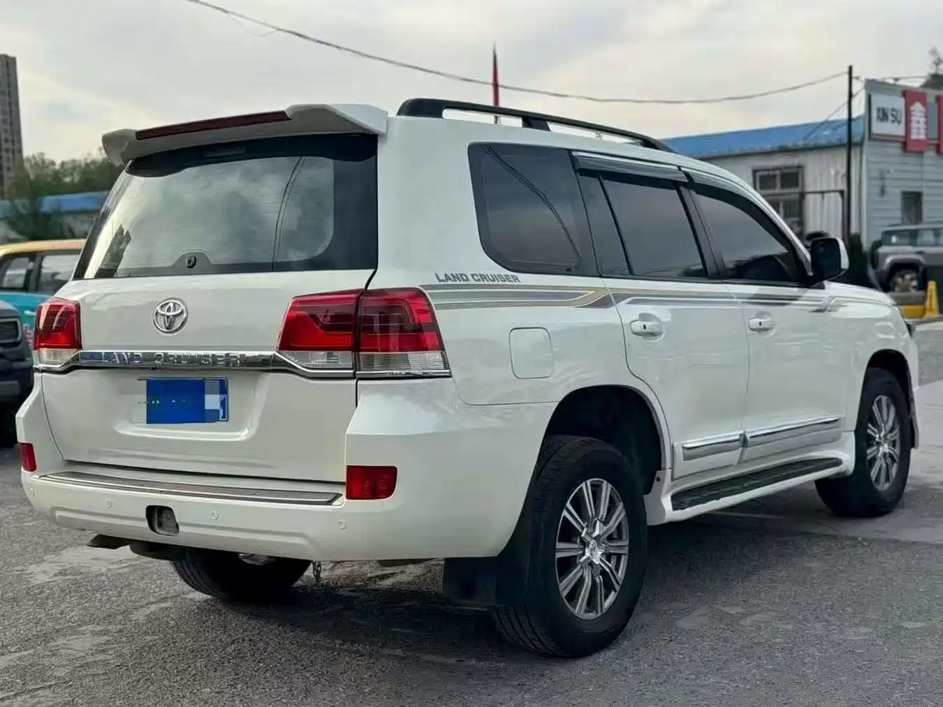 Toyota Land Cruiser 2012 4.0L Automatic VX фото 9