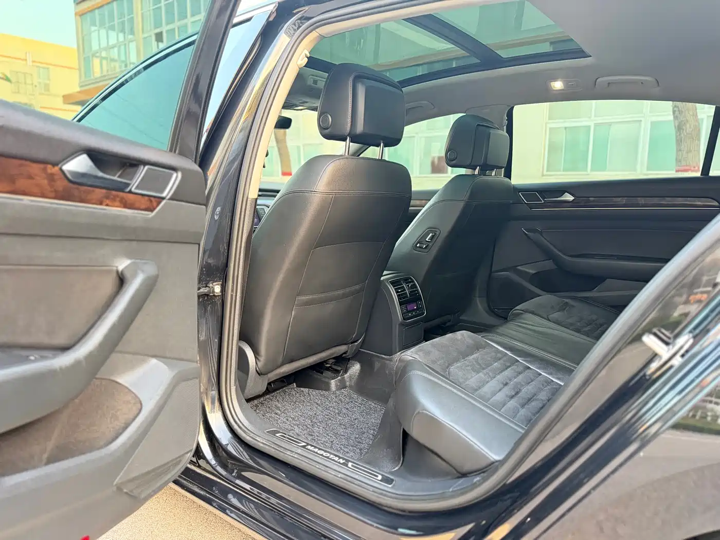 Volkswagen Magotan 2017 380TSI DSG Luxury фото 8