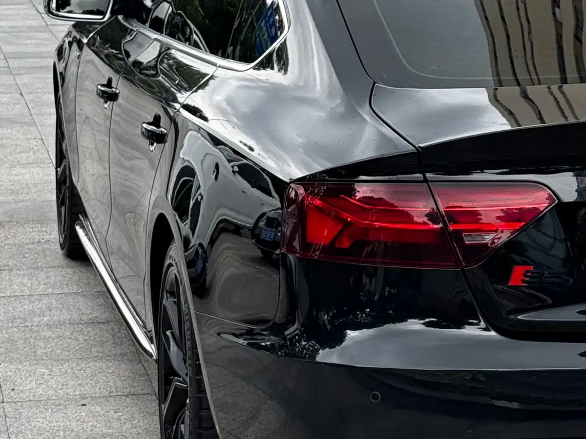 Audi S5 2011 2010 S5 3.0T Sportback