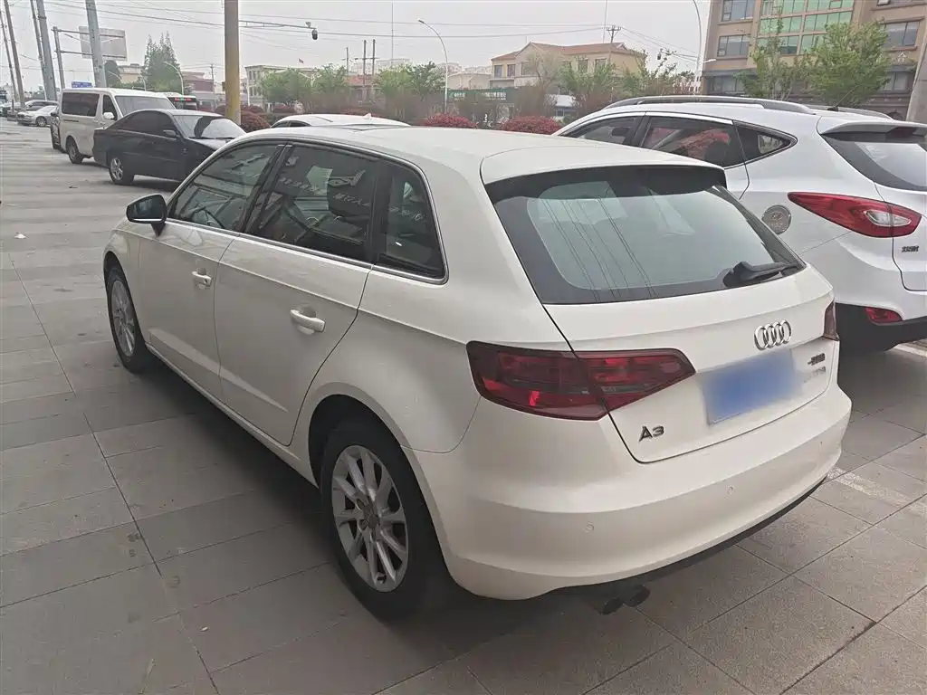 Audi A3 2014 Sportback 35 TFSI Automatic Fashion фото 5