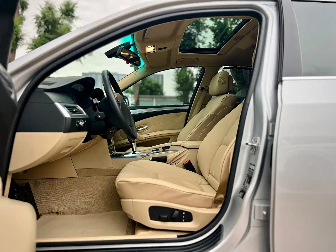 BMW 5 Series 2008 523Li Elegance фото 39
