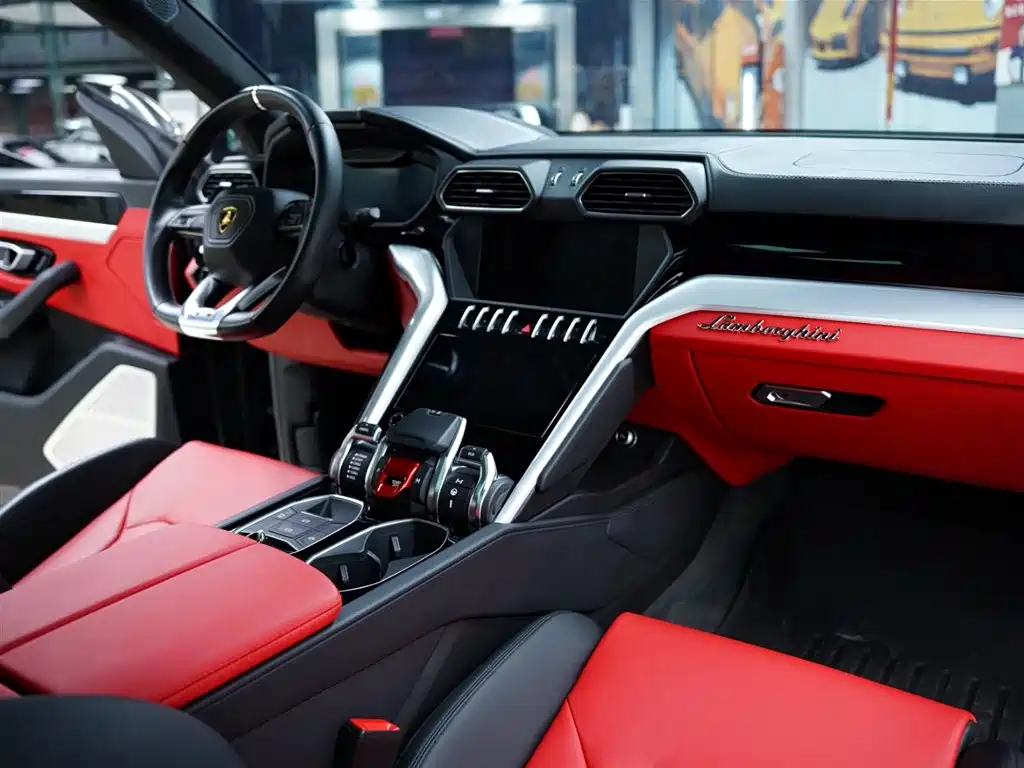 Lamborghini Urus 2018 4.0T V8 фото 47