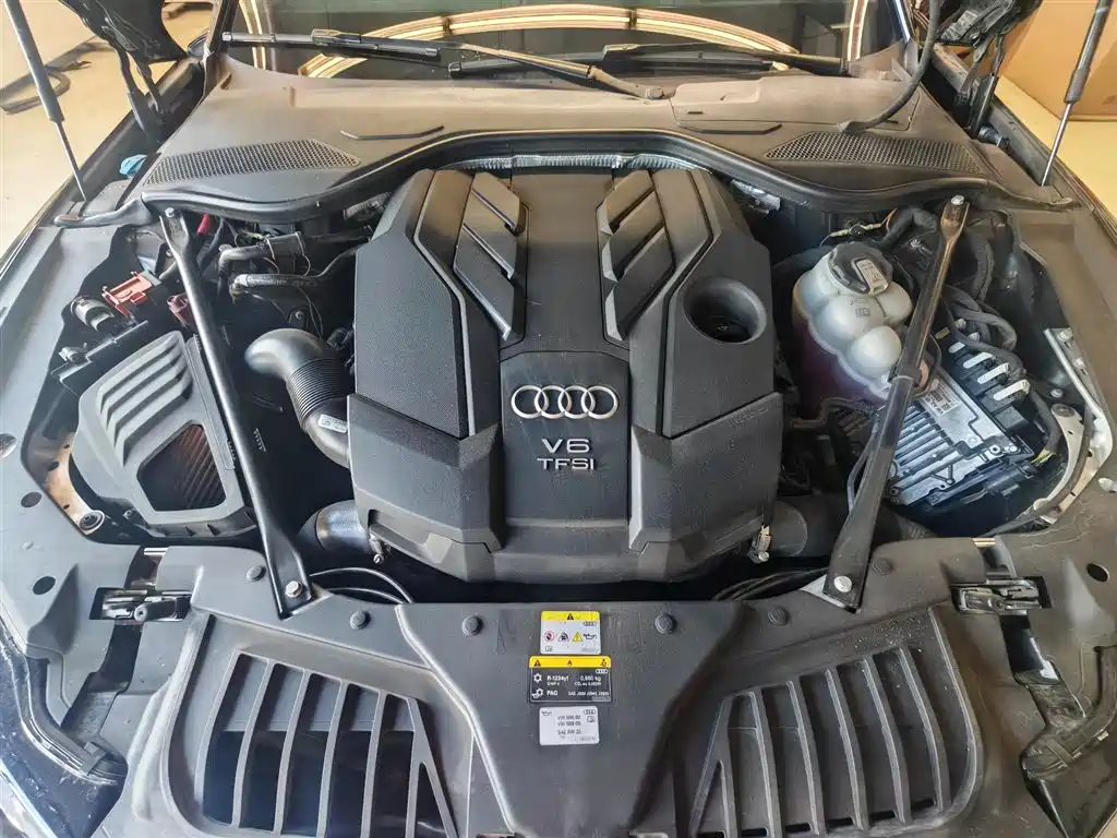 Audi A8 2025 2024 Model A8L 55 TFSI quattro Flagship