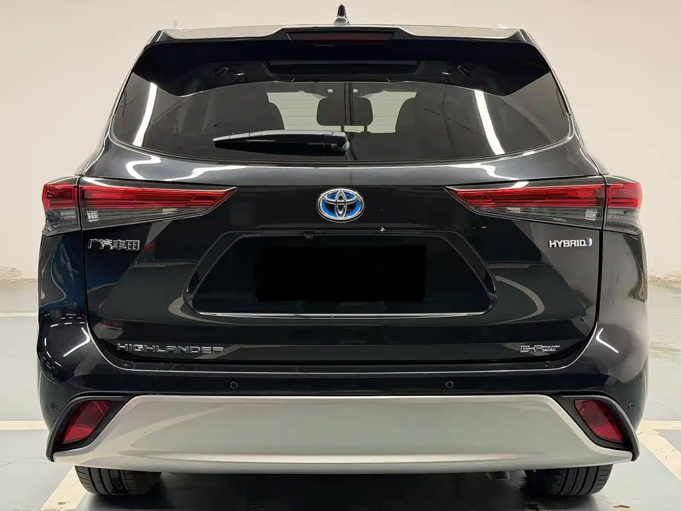 Toyota Highlander 2024 2.5L Smart Hybrid 4WD Premium 7-seater фото 4