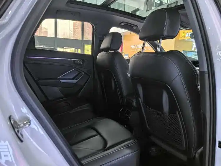 Audi Q3 2024 40 TFSI Fashion Sport фото 13
