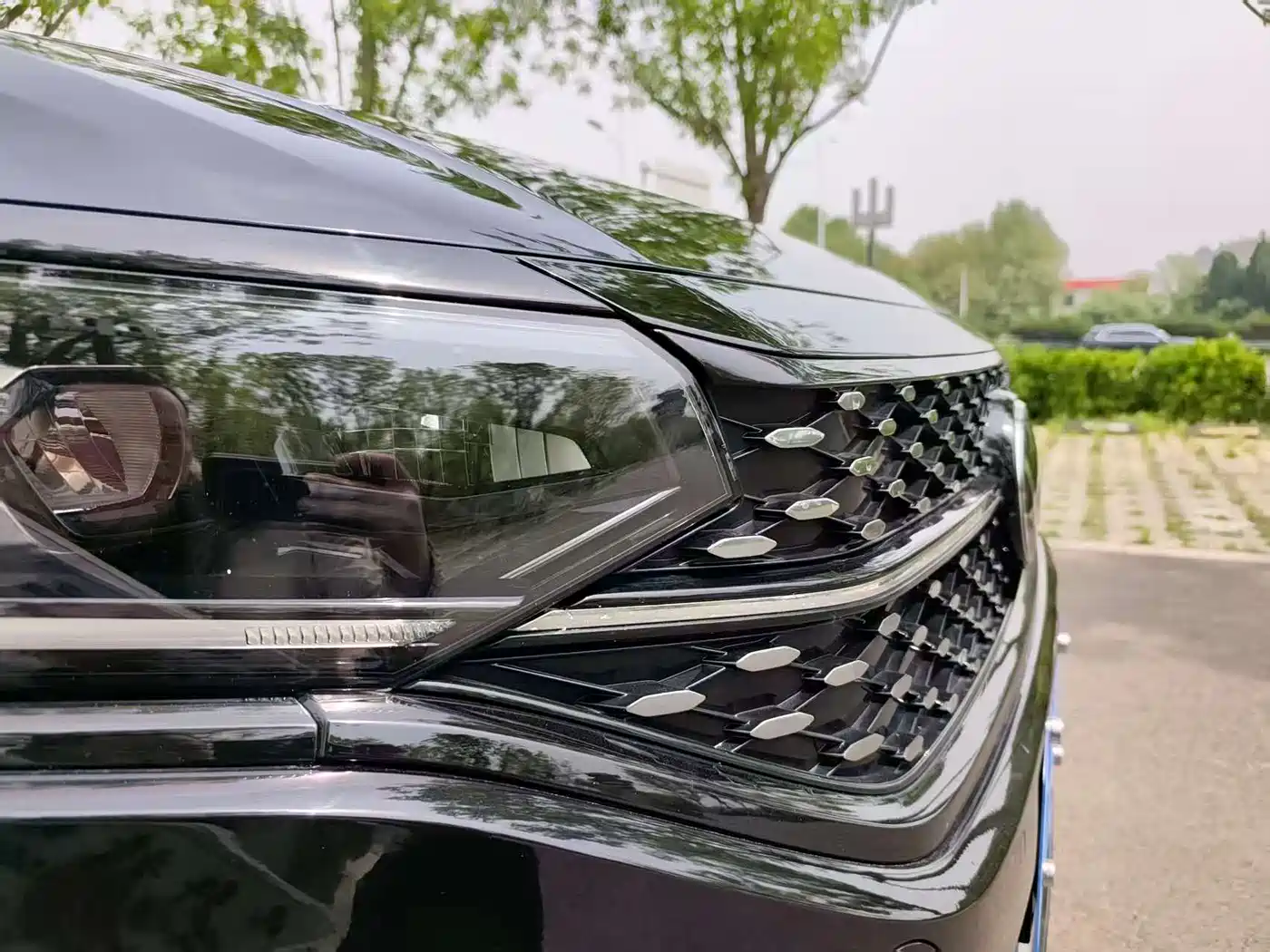Volkswagen Passat 2022 330TSI Starlight Elite Edition фото 18