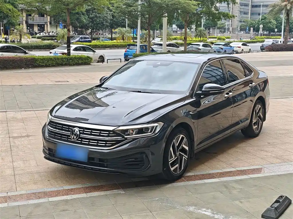 Volkswagen Sagitar 2023 300TSI DSG Surpassing Edition фото 2