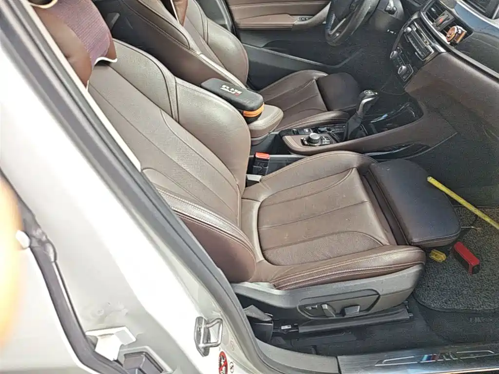 BMW X1 2018 sDrive18Li Premium Model фото 25
