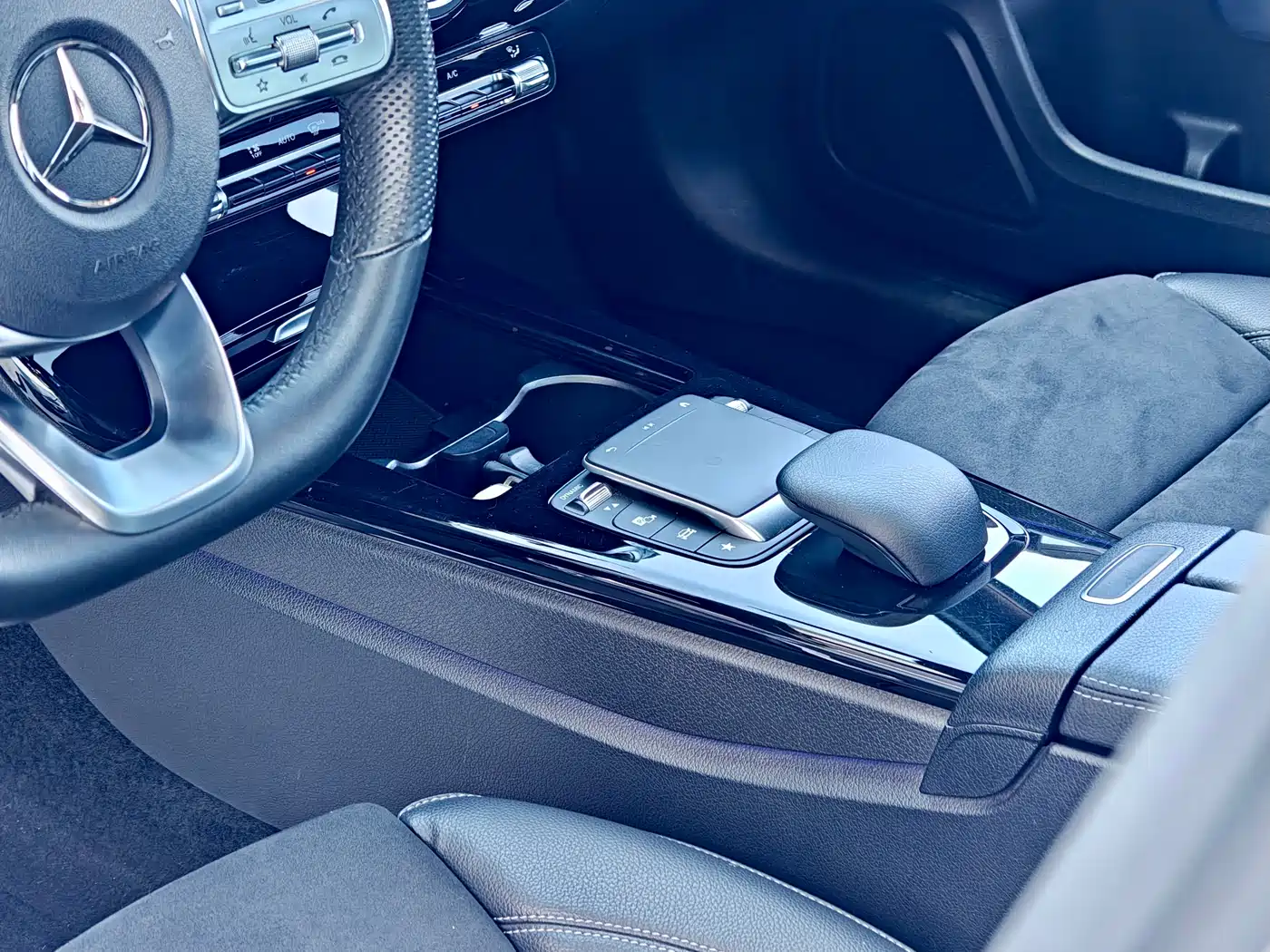Mercedes-Benz A-Class 2022 A 200 L Sport Sedan Style фото 12