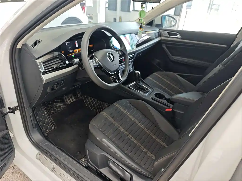 Volkswagen Lavida 2022 280TSI DSG Comfort Edition фото 5
