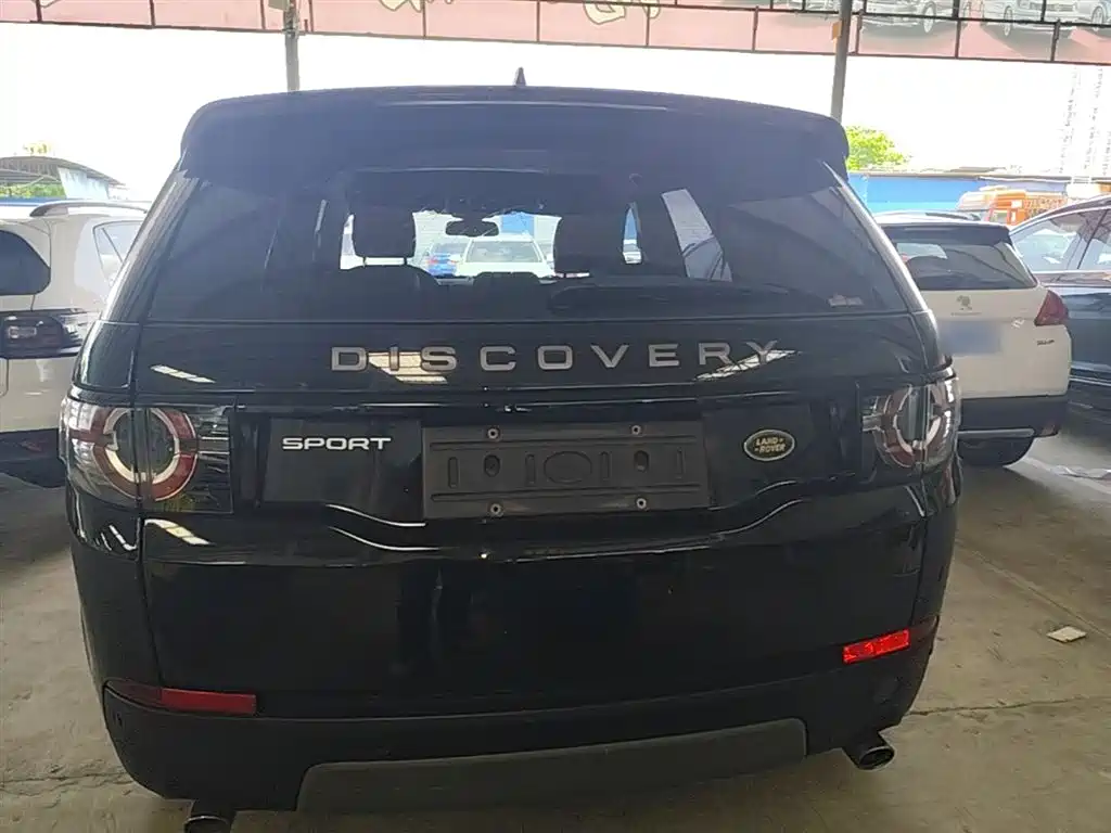 Land Rover Discovery Sport 2019 240PS SE Edition China VI фото 6